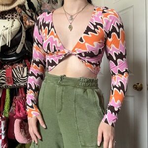 MONKI NWT WRAP TOP SWIRLY SMALL